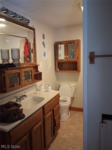 106 Shaker Drive, Akron, OH 44305