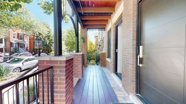 1543 W GEORGE Street 1, Chicago, IL 60657