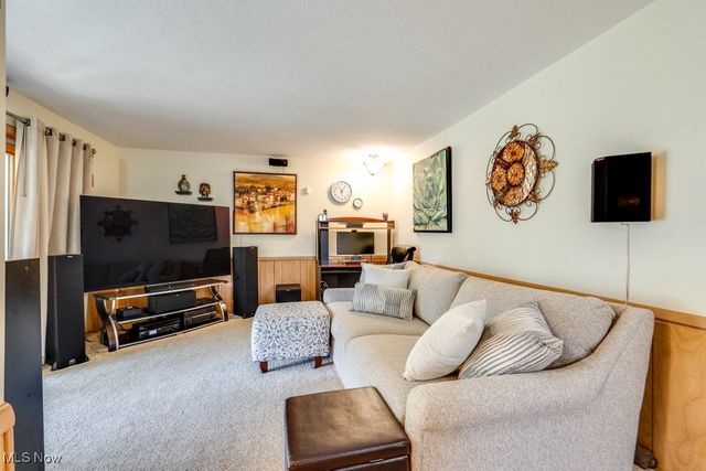 1417 Roanoke Drive, Parma, OH 44134