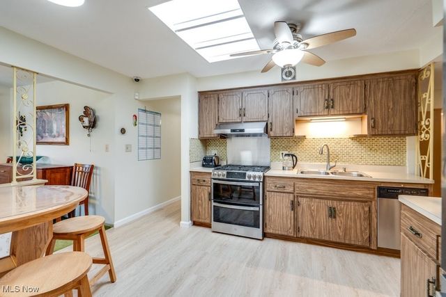 1417 Roanoke Drive, Parma, OH 44134