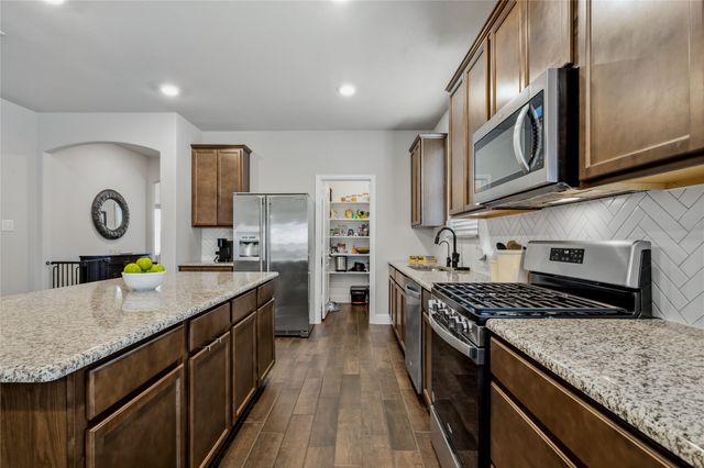 3530 Burdock Lane, Venus, TX 76084