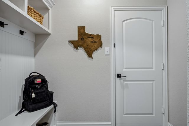 3530 Burdock Lane, Venus, TX 76084