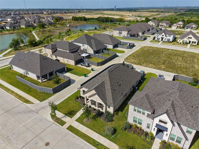 3530 Burdock Lane, Venus, TX 76084