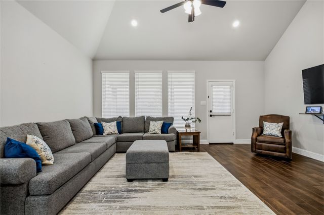 3530 Burdock Lane, Venus, TX 76084