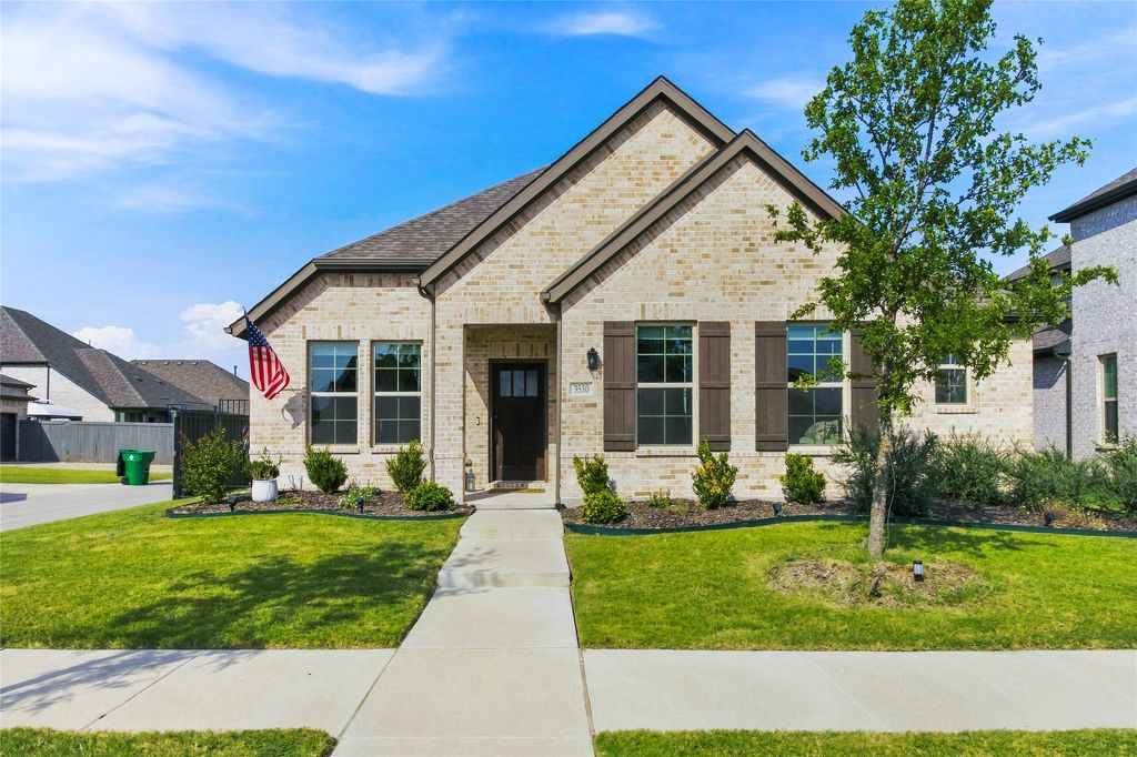 3530 Burdock Lane, Venus, TX 76084
