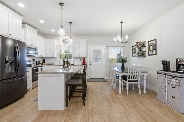 112 Monarch Lane, Poolville, TX 76487