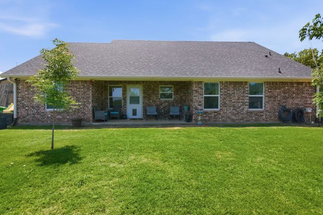 112 Monarch Lane, Poolville, TX 76487