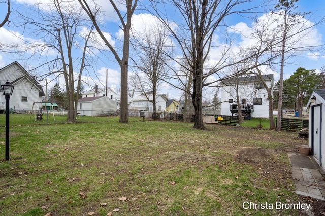 517 Front Street, Lowell City, MI 49331