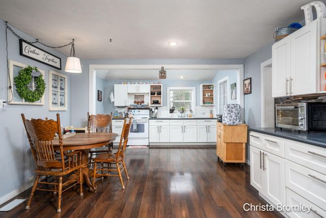 517 Front Street, Lowell City, MI 49331