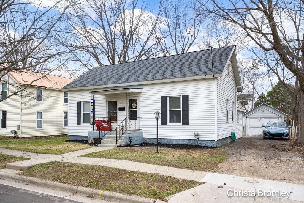 517 Front Street, Lowell City, MI 49331