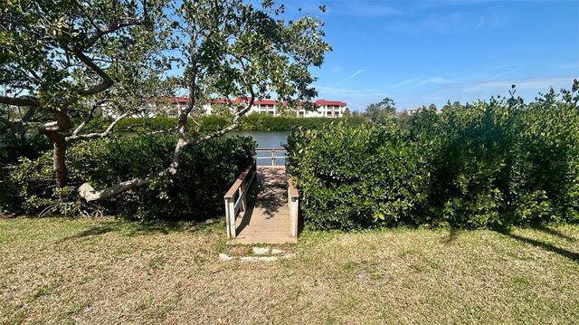 4560 OVERLOOK DRIVE NE 168, St Petersburg, FL 33703