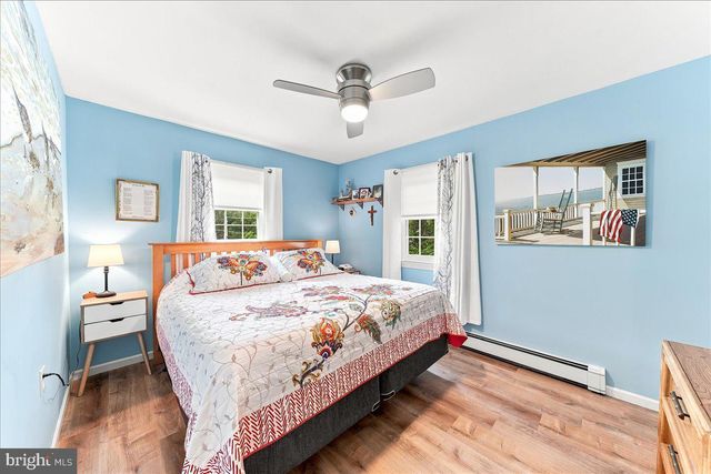 301 DELAWARE AVE, Oxford, PA 19363