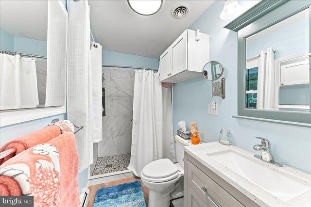301 DELAWARE AVE, Oxford, PA 19363