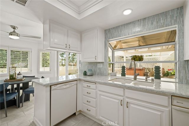 860 Calle Del Sol, Upland, CA 91784