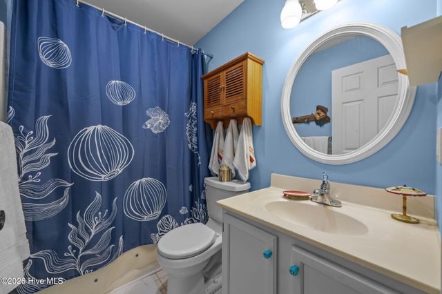 109 Sea Urchin Court, Surf City, NC 28445