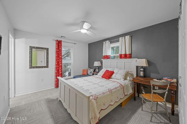 109 Sea Urchin Court, Surf City, NC 28445