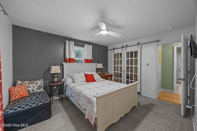 109 Sea Urchin Court, Surf City, NC 28445