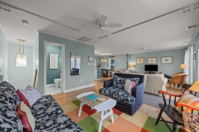 109 Sea Urchin Court, Surf City, NC 28445