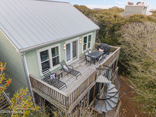 109 Sea Urchin Court, Surf City, NC 28445