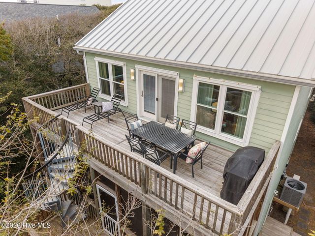 109 Sea Urchin Court, Surf City, NC 28445