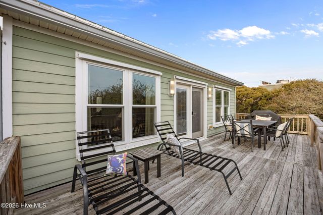 109 Sea Urchin Court, Surf City, NC 28445