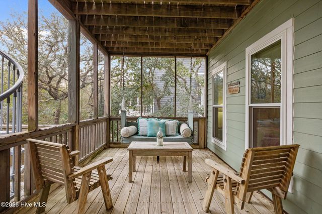 109 Sea Urchin Court, Surf City, NC 28445