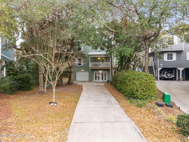 109 Sea Urchin Court, Surf City, NC 28445