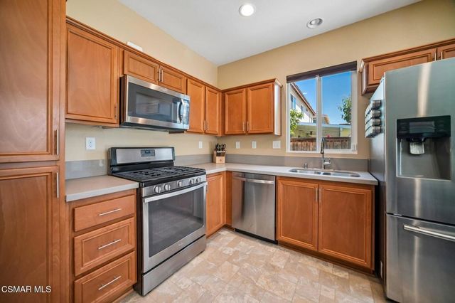 3652 Half Dome Avenue, Rosamond, CA 93560