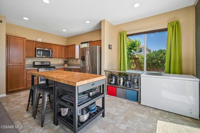 3652 Half Dome Avenue, Rosamond, CA 93560