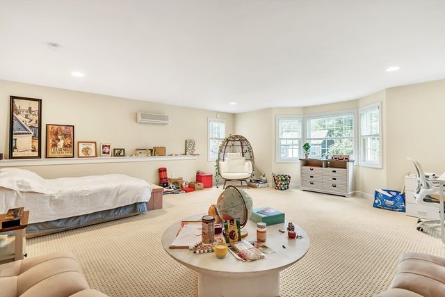 10 Ballard Terrace, Lexington, MA 02420