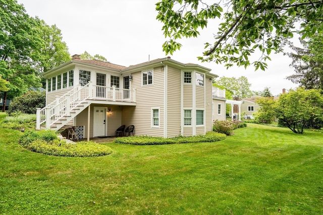 10 Ballard Terrace, Lexington, MA 02420