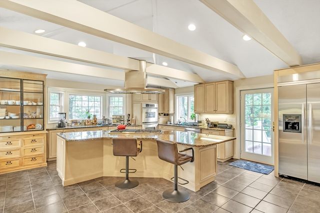 10 Ballard Terrace, Lexington, MA 02420