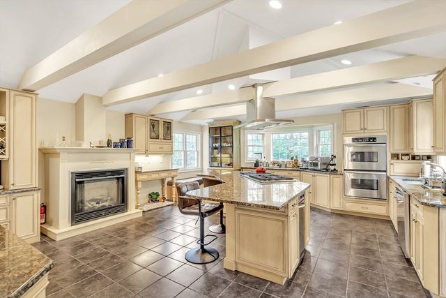 10 Ballard Terrace, Lexington, MA 02420