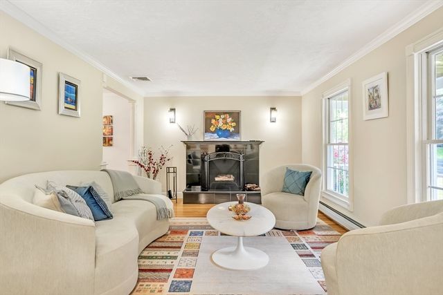 10 Ballard Terrace, Lexington, MA 02420