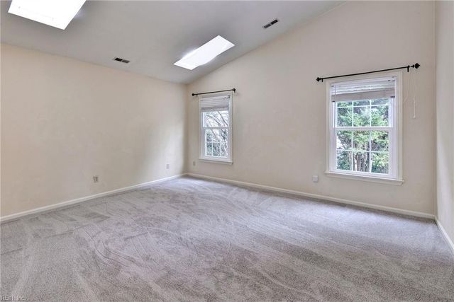 804 Gateway CT, Newport News, VA 23602