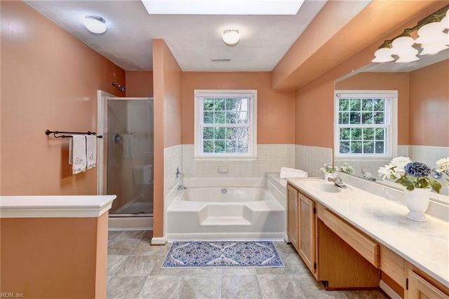 804 Gateway CT, Newport News, VA 23602