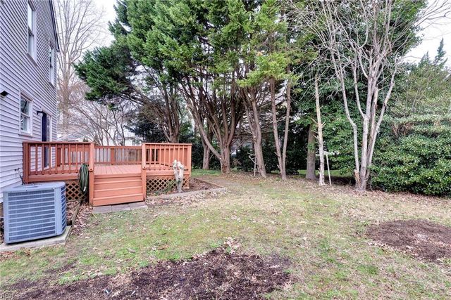 804 Gateway CT, Newport News, VA 23602