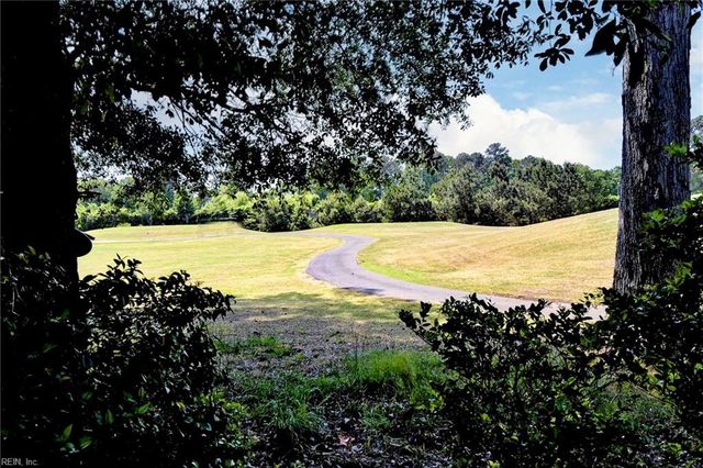 804 Gateway CT, Newport News, VA 23602