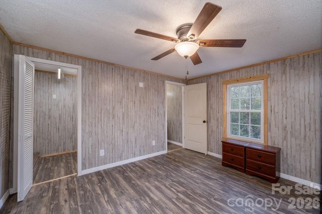 310 Sassafras Gap Lane, Brevard, NC 28712