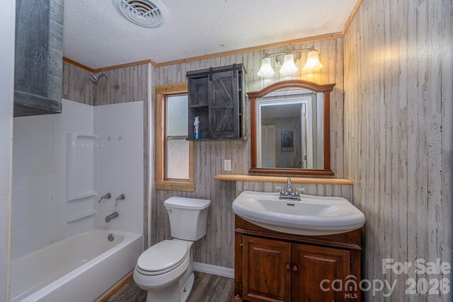 310 Sassafras Gap Lane, Brevard, NC 28712