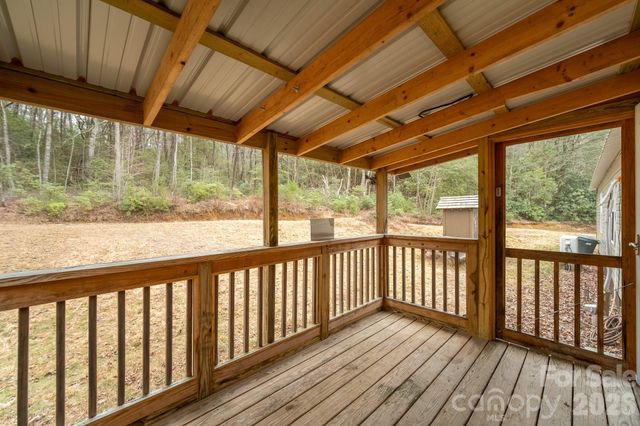 310 Sassafras Gap Lane, Brevard, NC 28712