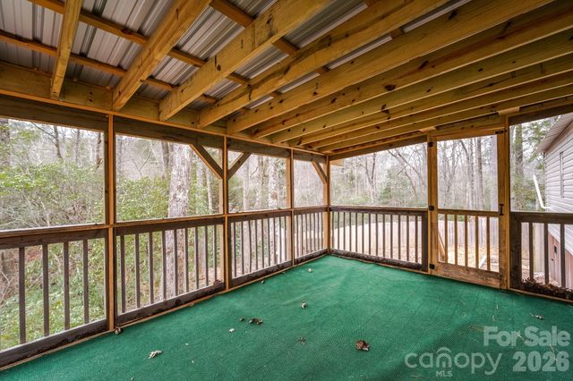 310 Sassafras Gap Lane, Brevard, NC 28712