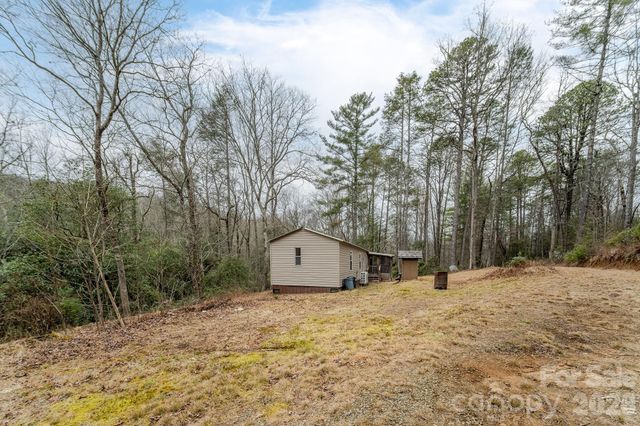 310 Sassafras Gap Lane, Brevard, NC 28712