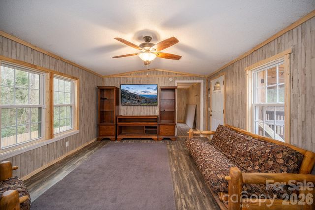 310 Sassafras Gap Lane, Brevard, NC 28712