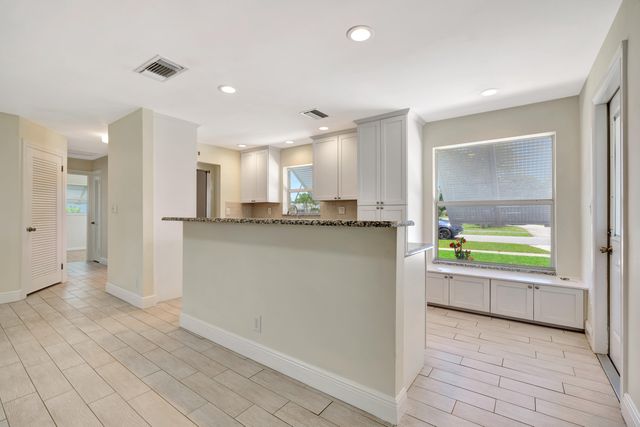 713 Gumtree Road, North Palm Beach, FL 33408