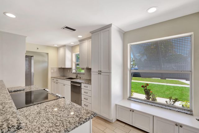 713 Gumtree Road, North Palm Beach, FL 33408