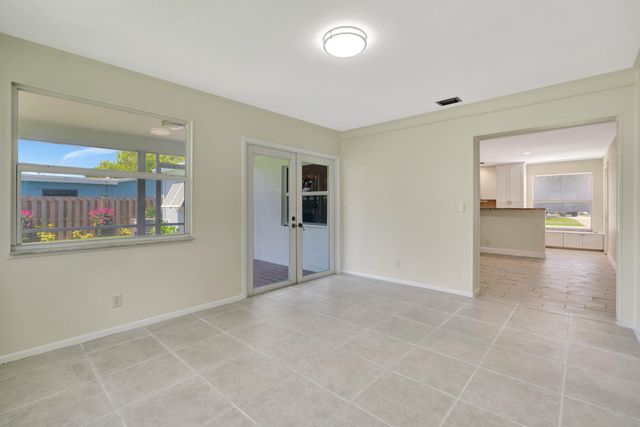 713 Gumtree Road, North Palm Beach, FL 33408