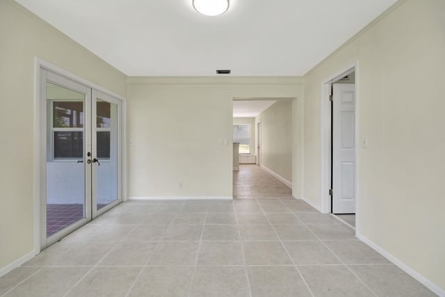 713 Gumtree Road, North Palm Beach, FL 33408