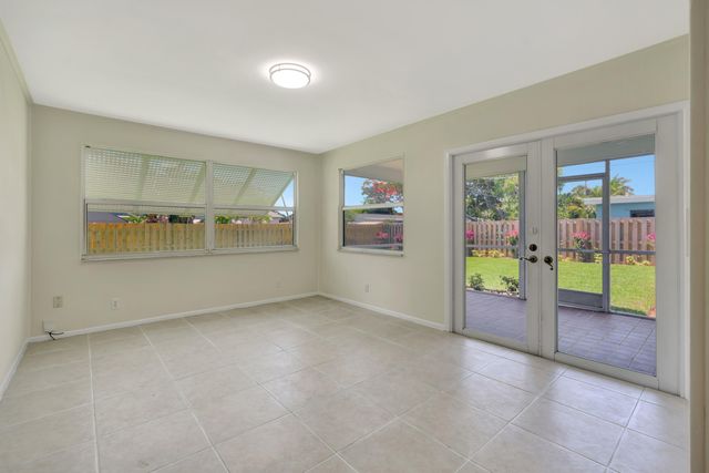 713 Gumtree Road, North Palm Beach, FL 33408