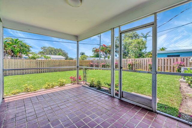 713 Gumtree Road, North Palm Beach, FL 33408